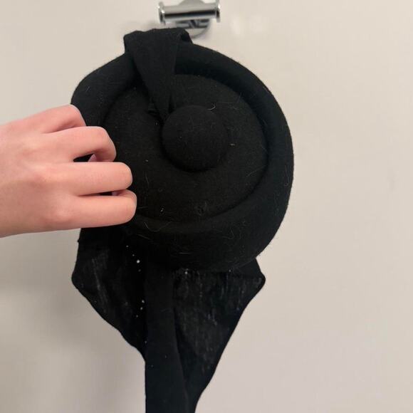 RARE De Pinna‎ Vintage Black Felt Pillbox Hat — Original Box main image 8